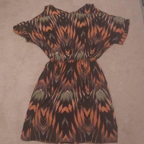 Dress - Picture 5 of 7